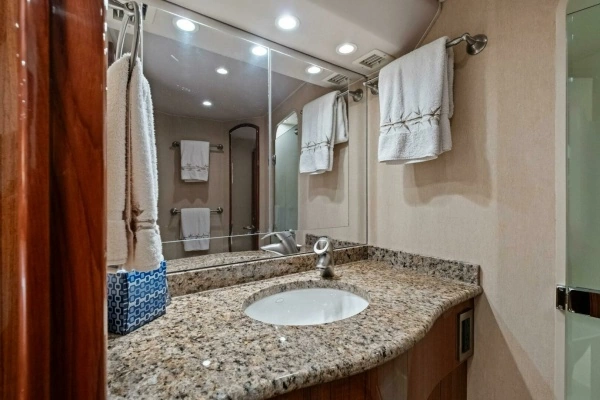 2008 Viking 64
