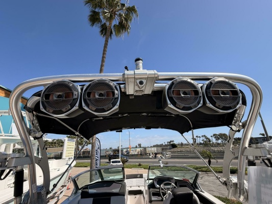 24ft Mastercraft Yacht For Sale