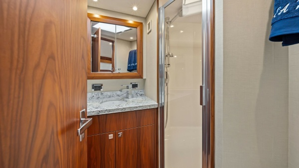 SEA N ME TOO 44ft Hatteras Yacht For Sale
