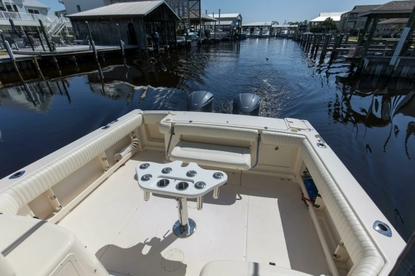 2009 Grady-White 33
