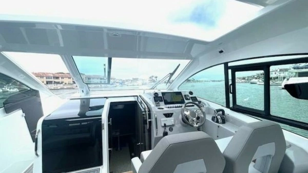 2022 Beneteau 32