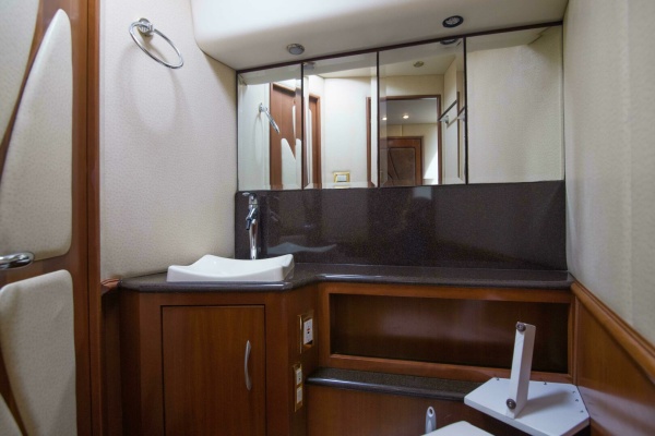 IMMERSED 52ft Silverton Yacht For Sale