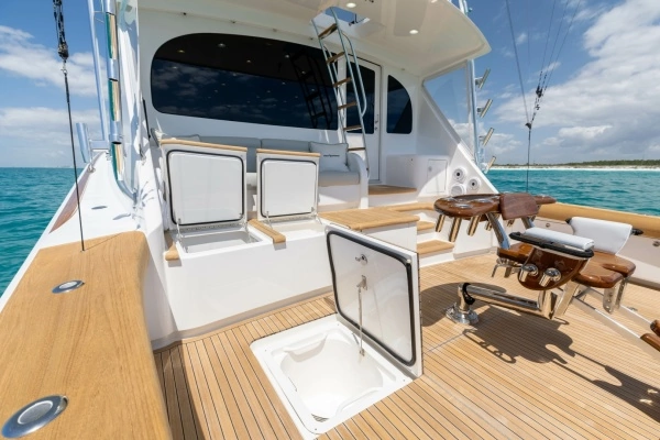 2023 Viking 72