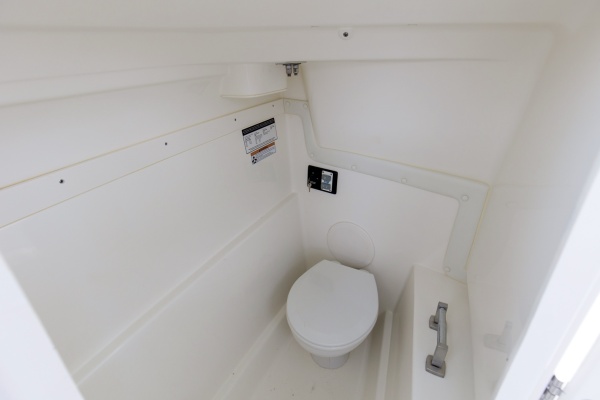 23ft World Cat Yacht For Sale