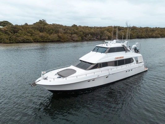 76-ft-Lazzara Yachts-2000-76 Skylounge-Dare to Dream West Palm Beach Florida United States  yacht for sale