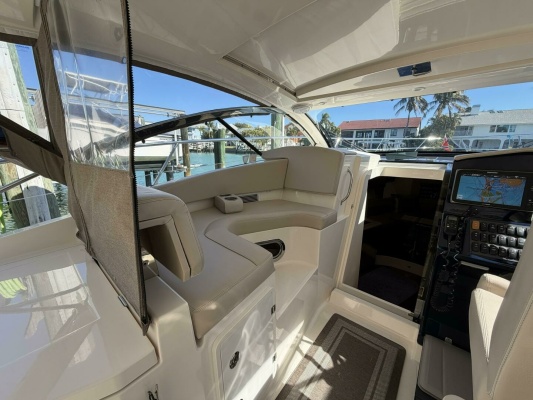 Jolly Dawg 41ft Pursuit Yacht For Sale