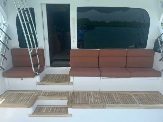 Desperado 77ft Hatteras Yacht For Sale