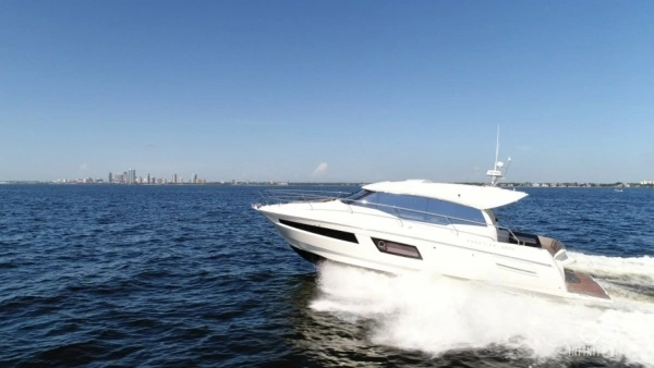 2018 Prestige 46