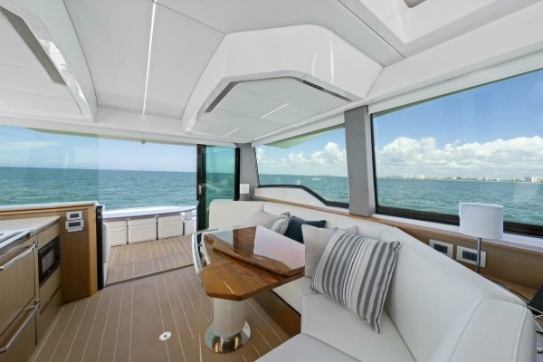 2023 Tiara Yachts 60