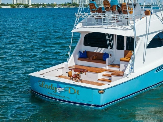 2012 Viking 82