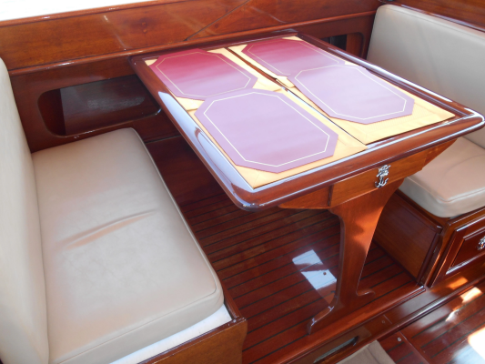 Dazzler 30ft Lyman Yacht For Sale
