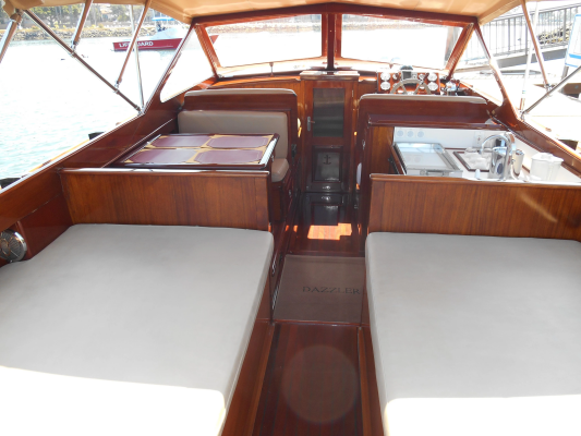Dazzler 30ft Lyman Yacht For Sale