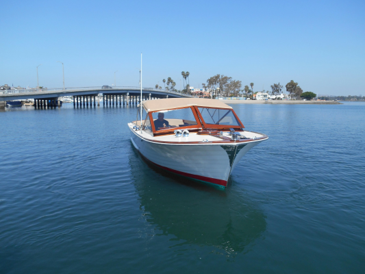 Dazzler 30ft Lyman Yacht For Sale