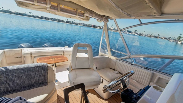 POLE POSITION 33ft Grady White Yacht For Sale