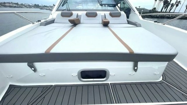 2022 Beneteau 32