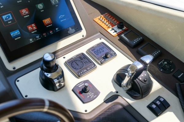 A Sea 64ft Azimut Yacht For Sale