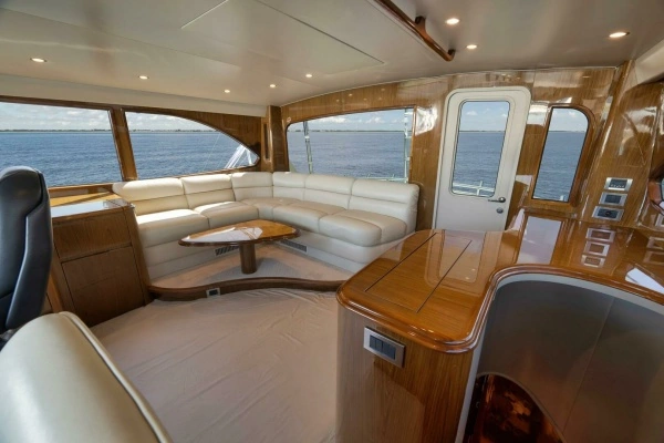 2011 Viking 76