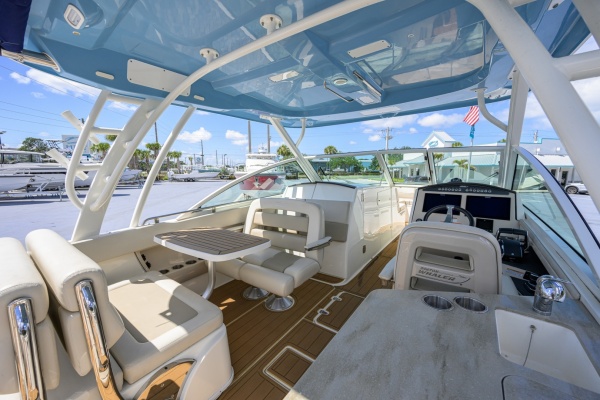 Boston Whaler 32 - Veronica