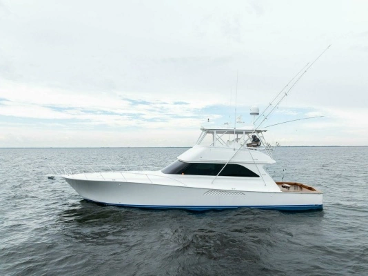 2006 Viking 61