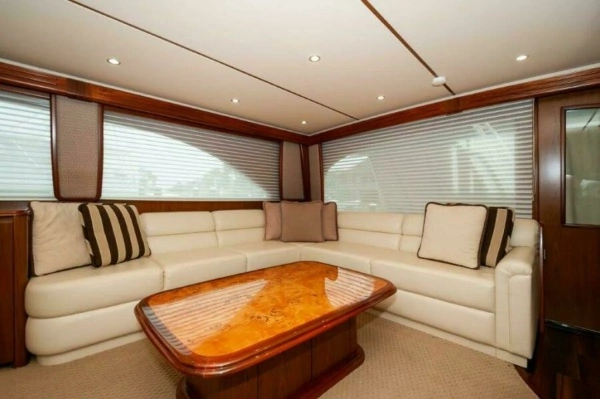 2012 Viking 76