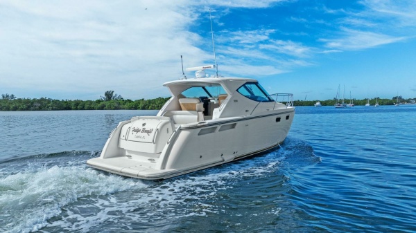 Fridge Benefit 35ft Tiara Yachts Yacht For Sale