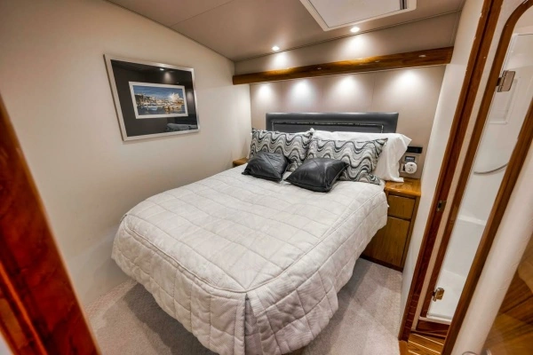 2011 Viking 76