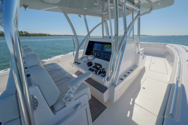 Reel Escape 38ft SeaHunter Yacht For Sale
