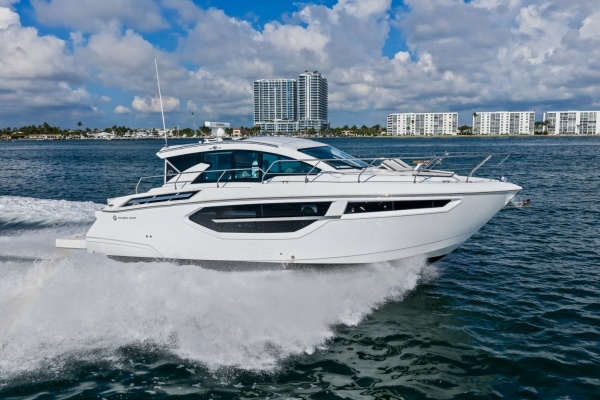 Cruisers 42 SARGAM - Exterior