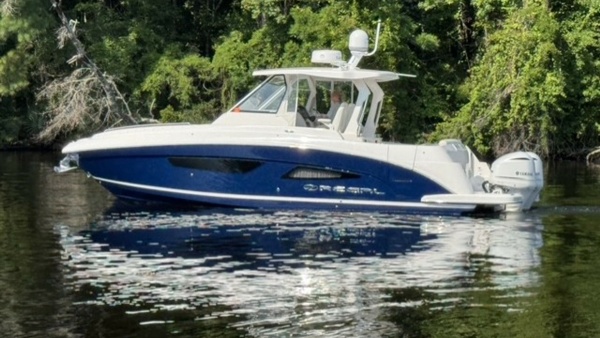 33ft Regal Yacht For Sale