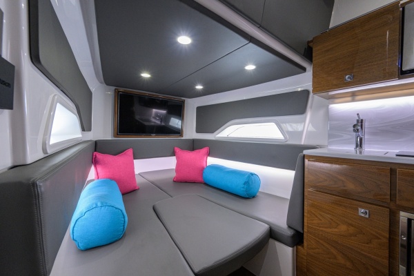 Valhalla 46 - Cabin Berth