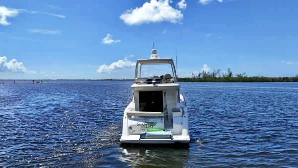 SEAS THE DAY 40ft Carver Yacht For Sale
