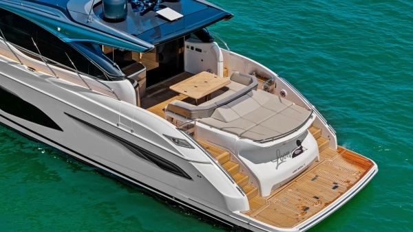 2019 Princess 65
