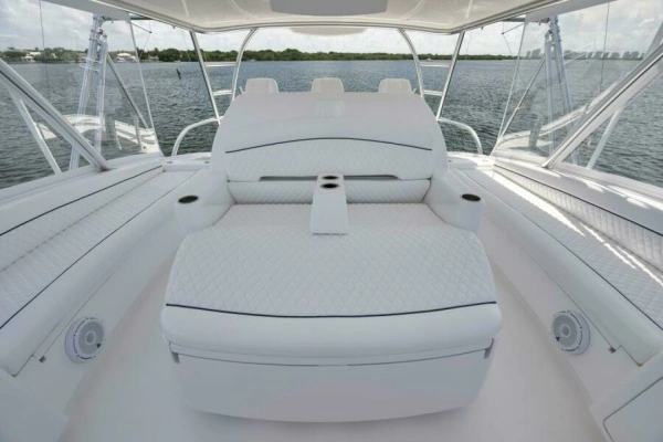 2024 Viking 68