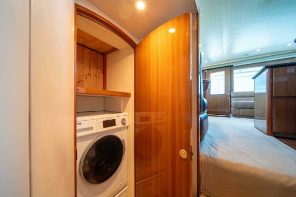 WHITE PEARL 52ft Viking Yacht For Sale