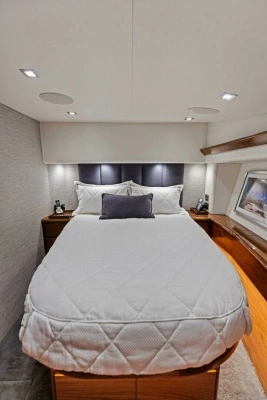 2023 Viking 54
