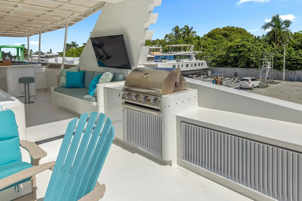 1999 Trinity Yachts 118