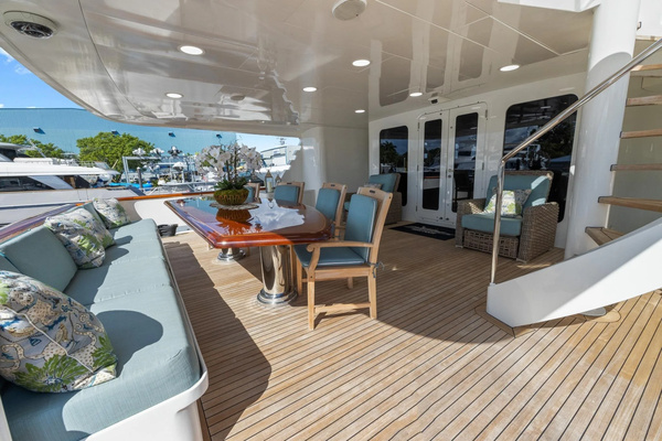 1999 Trinity Yachts 118