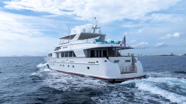 1999 Trinity Yachts 118