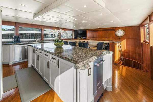 1999 Trinity Yachts 118
