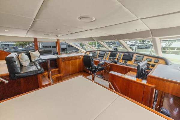 1999 Trinity Yachts 118