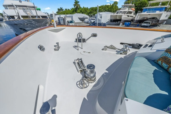 1999 Trinity Yachts 118