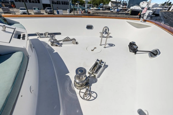 1999 Trinity Yachts 118