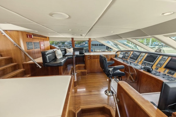 1999 Trinity Yachts 118