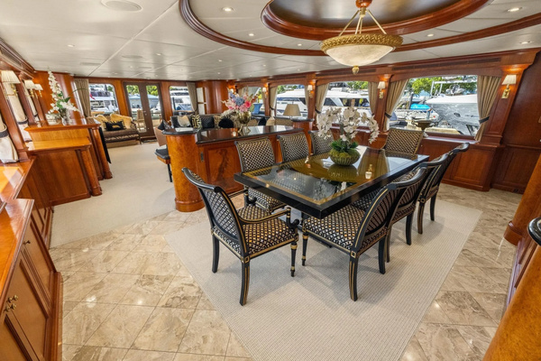 1999 Trinity Yachts 118