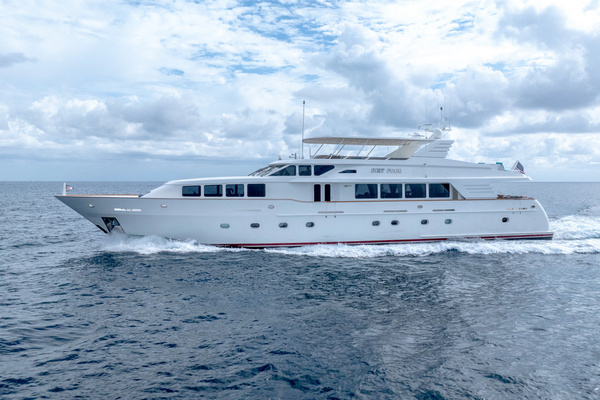 1999 Trinity Yachts 118