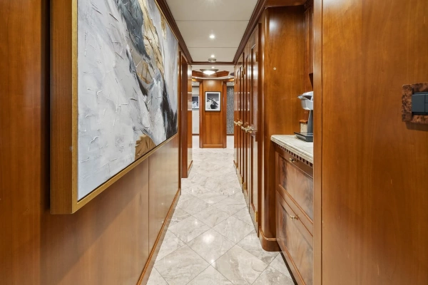 1999 Trinity Yachts 118
