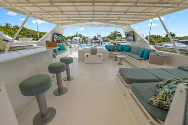 1999 Trinity Yachts 118