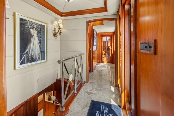 1999 Trinity Yachts 118