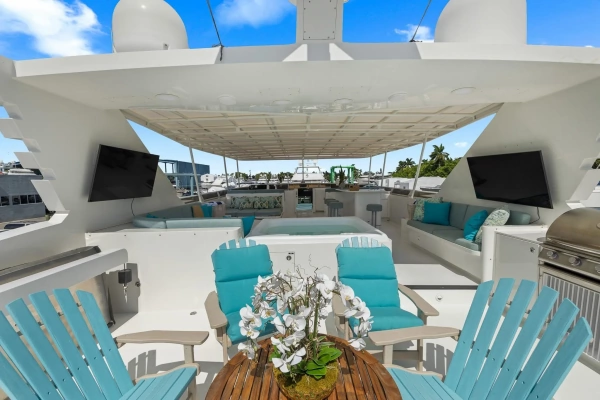 1999 Trinity Yachts 118