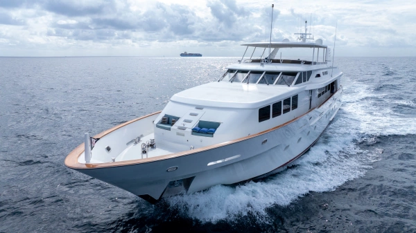 1999 Trinity Yachts 118